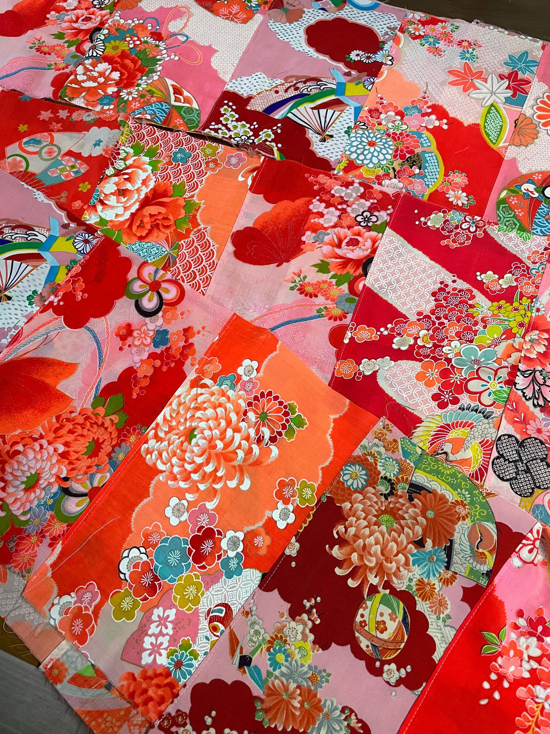 美しい和の布で作る美しい洋服　Beautiful clothes made with beautiful Japanese fabrics